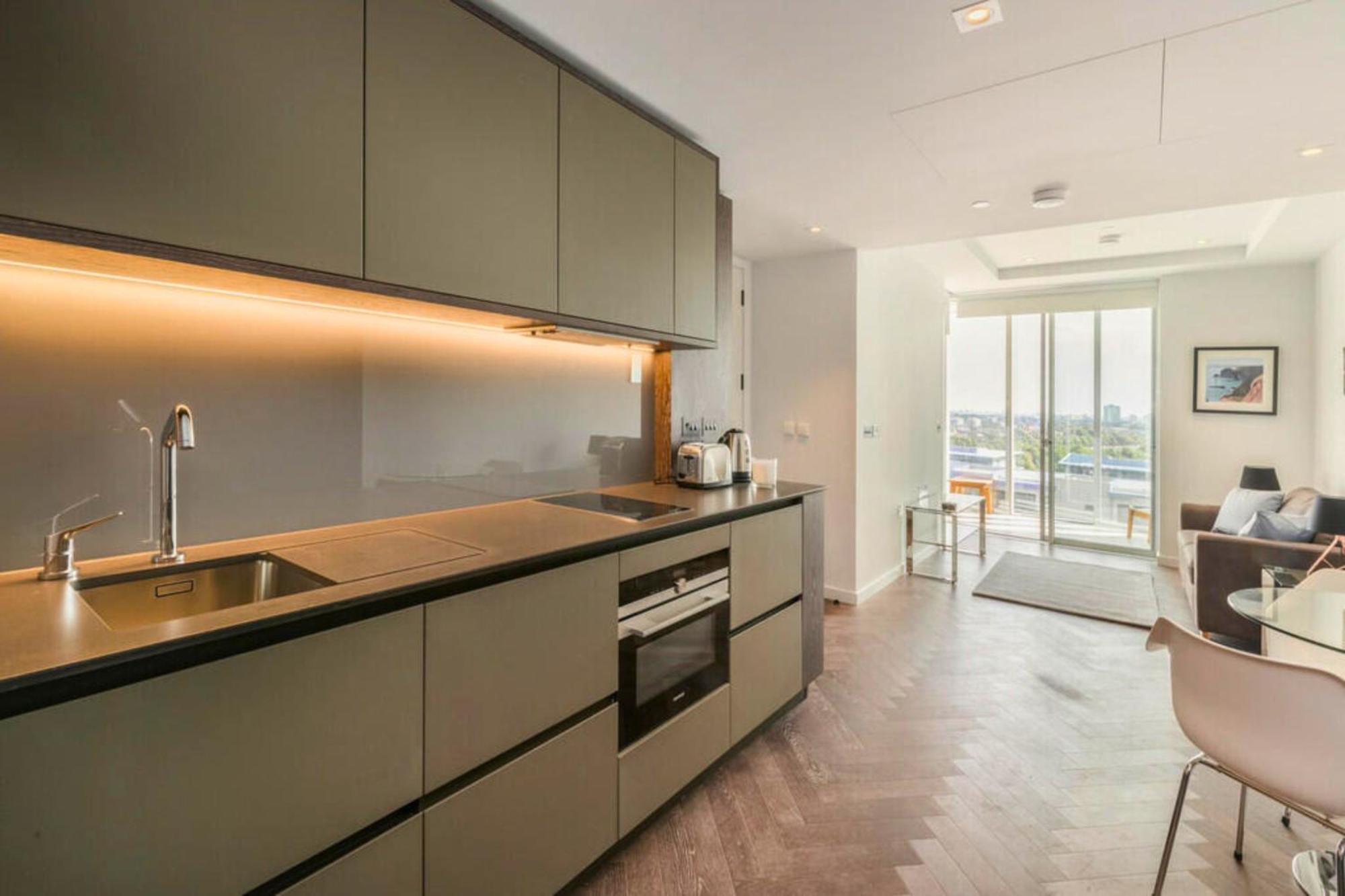Battersea Power Station - Winter Garden Balcony & 1Gb Wifi - Luxurylondonstays エクステリア 写真