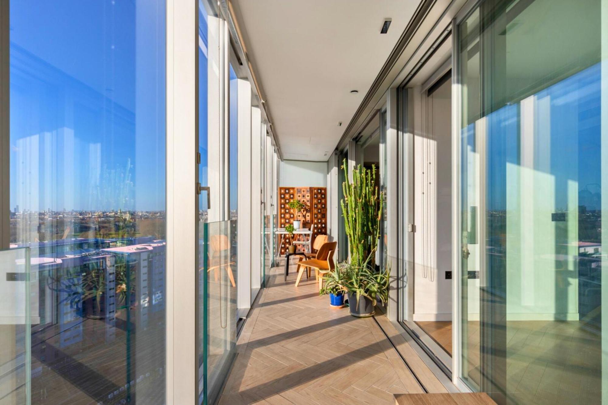 Battersea Power Station - Winter Garden Balcony & 1Gb Wifi - Luxurylondonstays エクステリア 写真